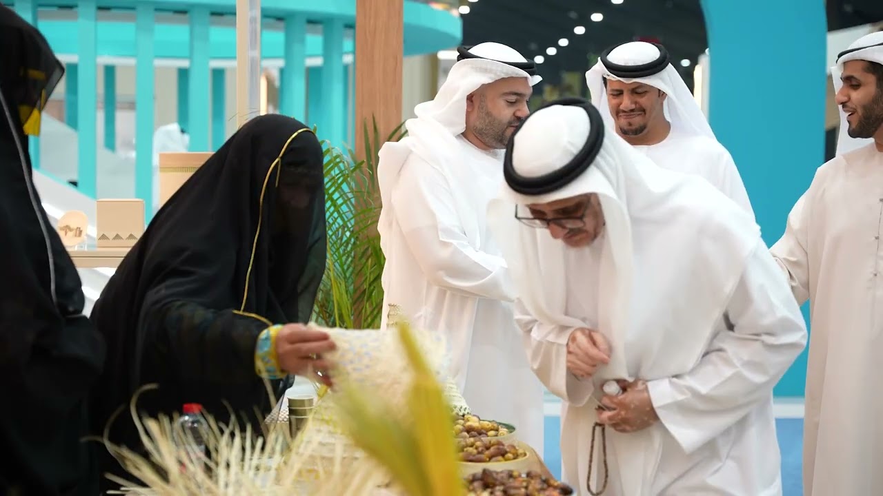 مجلس الإمارات للإفتاء الشرعي يزور مهرجان ليوا للرطب
