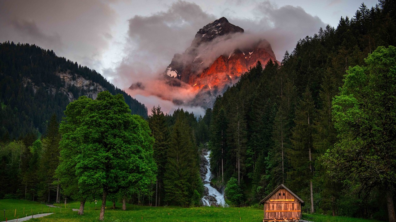 Most beautiful waterfall in Switzerland - Place of power - Simmenfälle