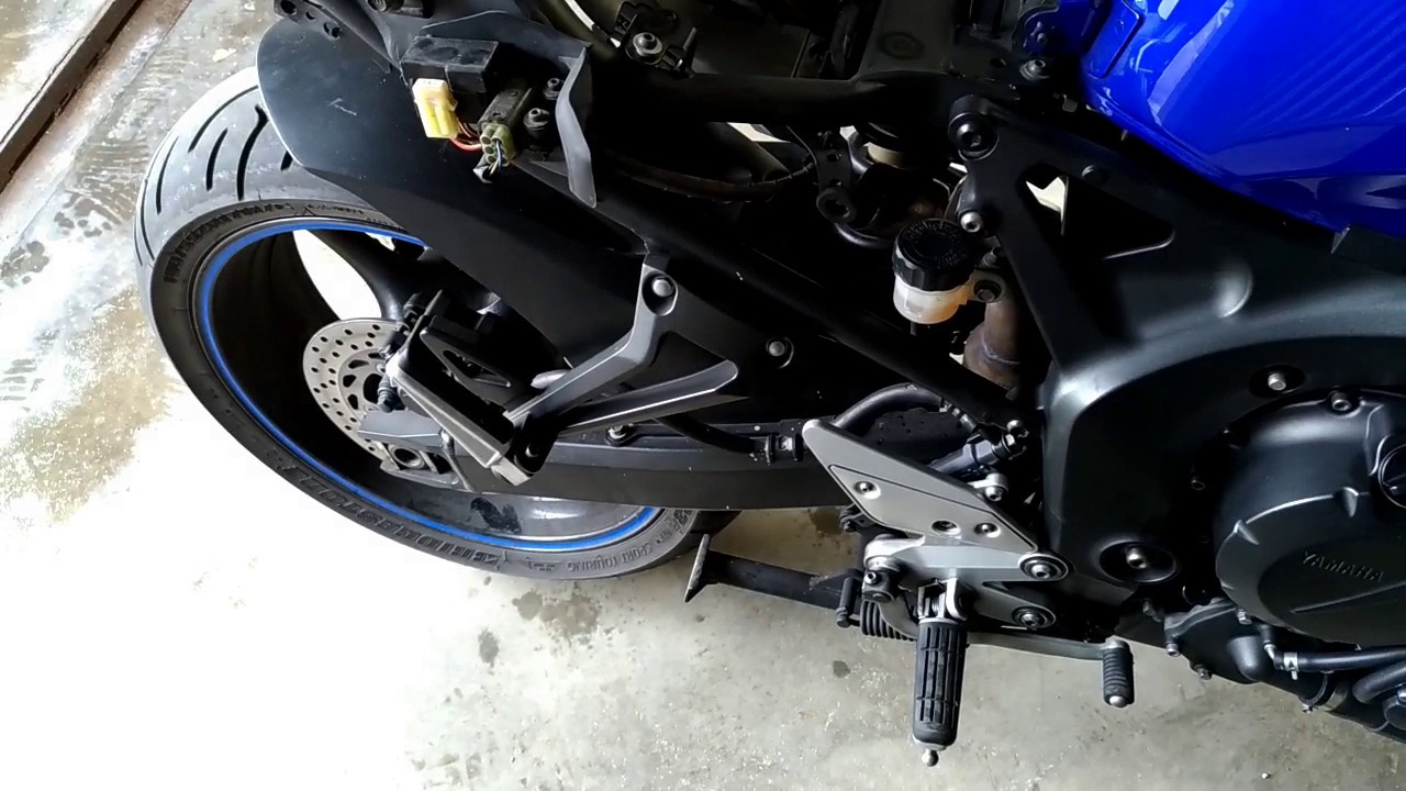 Yamaha FZ6 Original Exhaust Mod