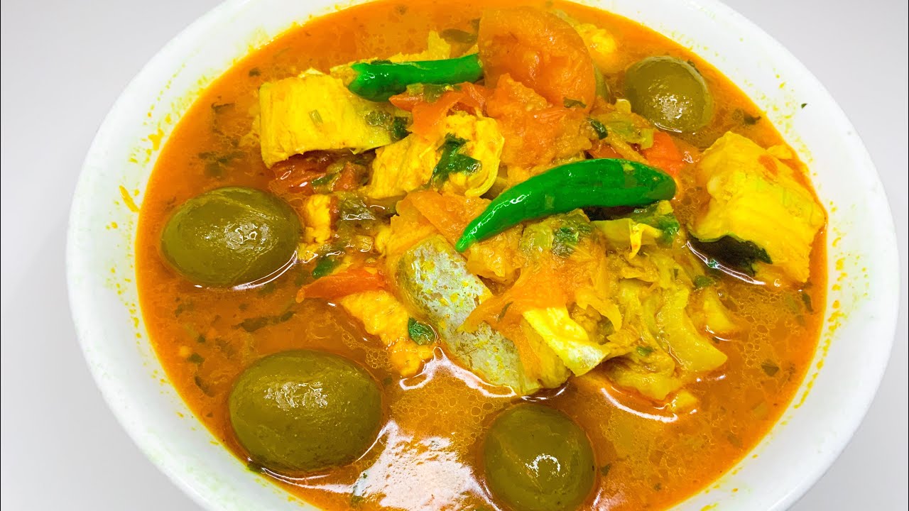 How to make Bangladeshi Tenga Curry with Tomatoes|| Sour Fish curry with Tomatoes