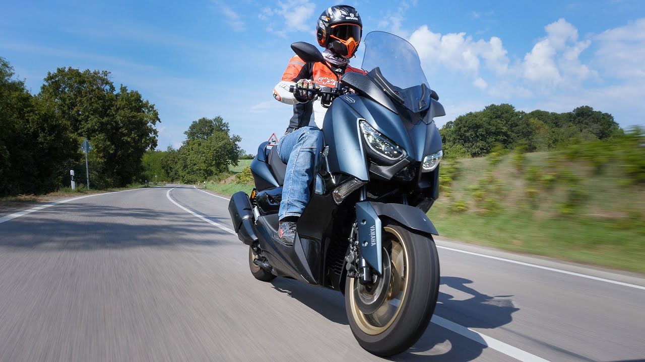 Yamaha XMAX 300  | Tech MAX