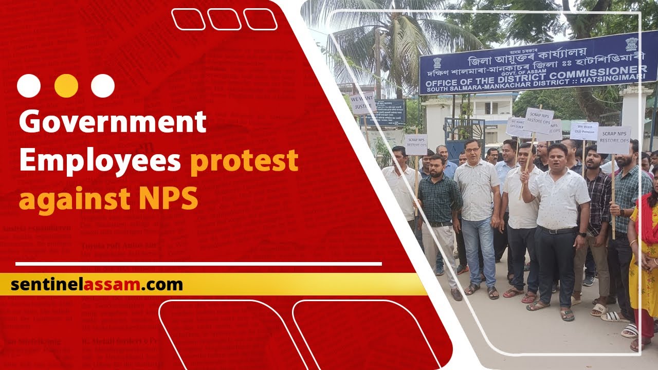 Government Employees protest against NPS