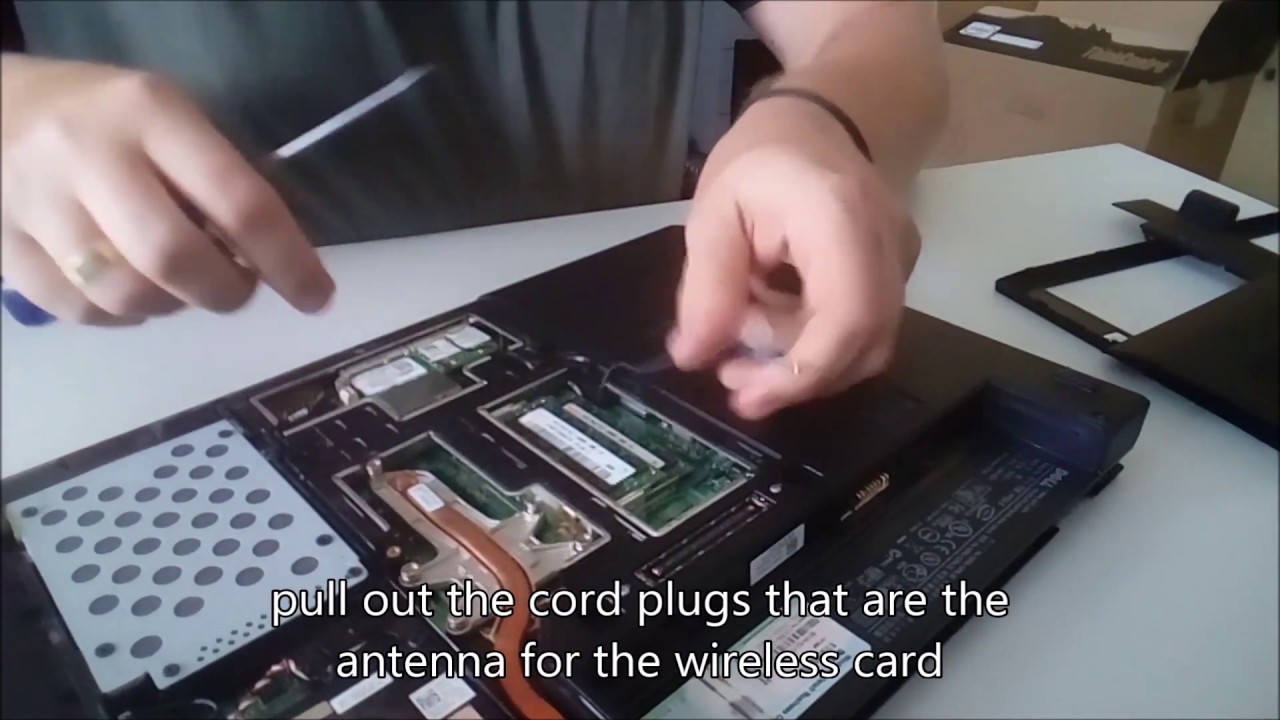 how to remove LCD screen from: Dell Latitude E5500 💻