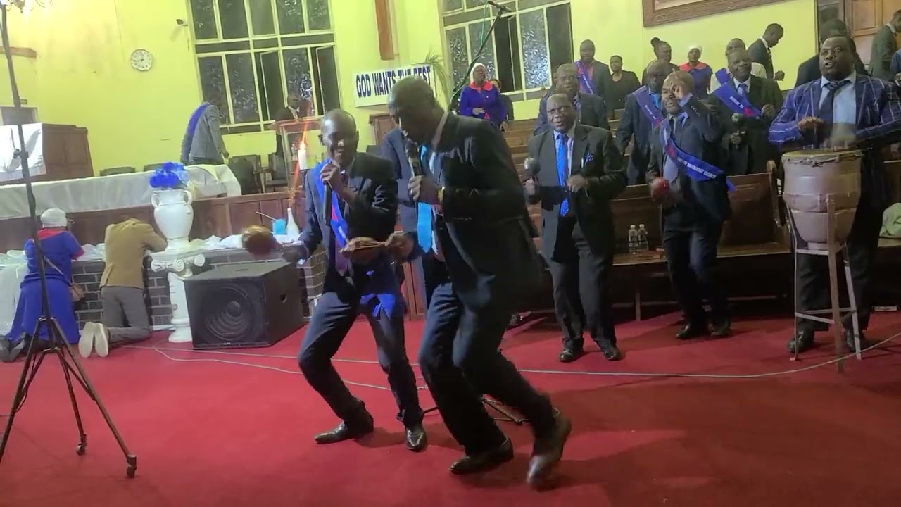 Harare MUMC Choir Vabvuwi- Mwari Mubatsiri Wedu (Harare West District Cluster A Easter Revival)