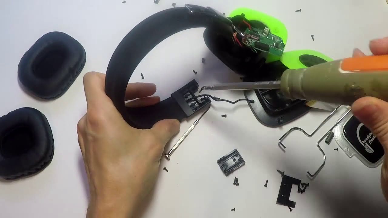Taking apart - Tear Down of Silent Disco Headphones