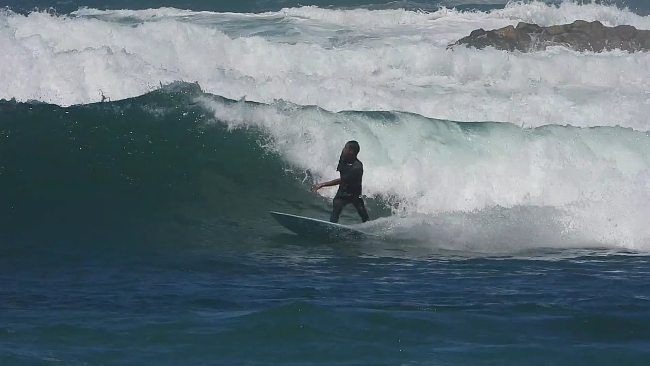 Vídeo de Surf Guga Arruda.