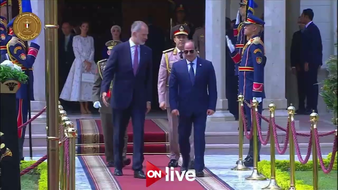 الرئيس عبد الفتاح السيسي والسيدة قرينته يستقبلان ملك وملكة إسبانيا بقصر الاتحادية