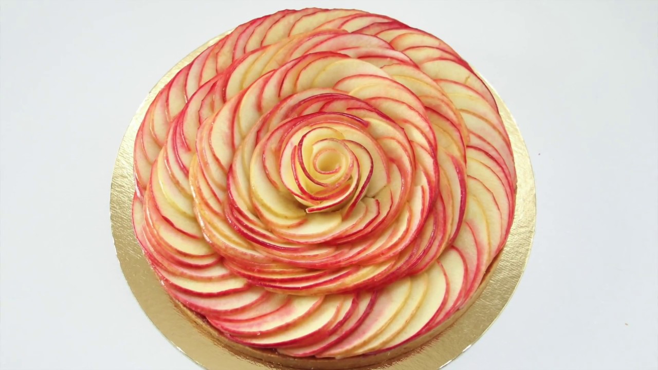 recette facile de la tarte aux pommes en forme de rose, façon cedric grolet