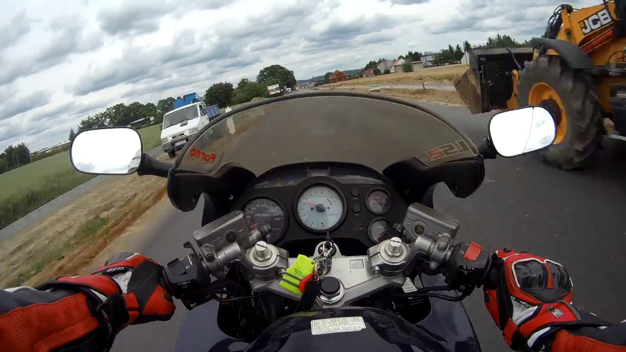 Honda VFR 750 RC36 V4 PURE SOUND (NO WIND)