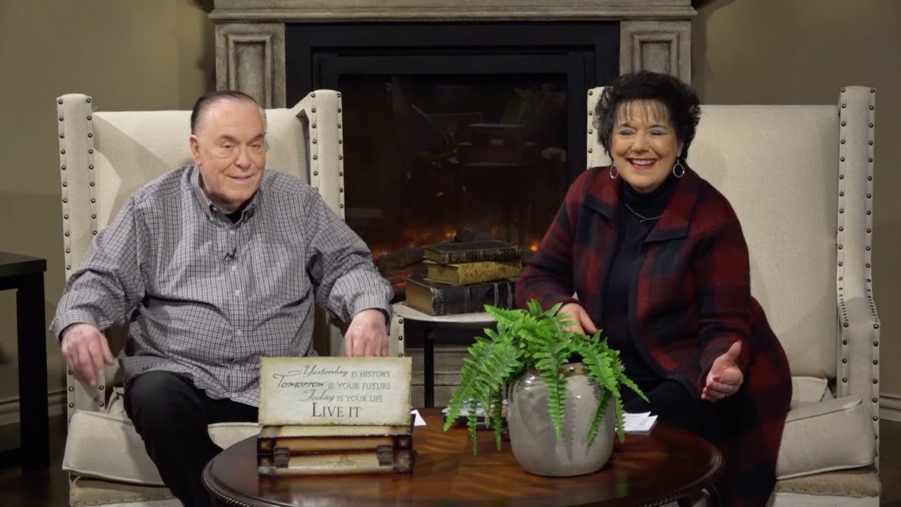 RHEMA Praise: God's Favor | Pastor Kenneth W. Hagin | Kenneth Hagin Ministries