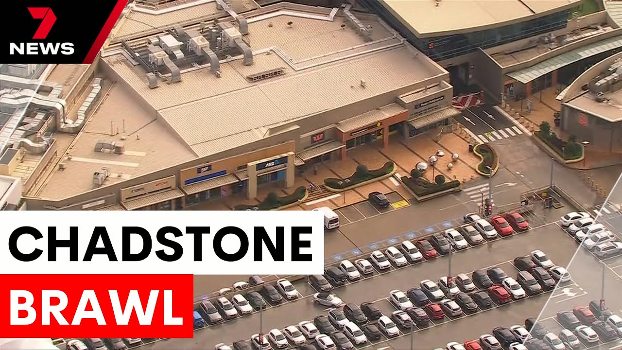 Officer injured in another shopping centre brawl, this time at Chadstone | 7NEWS
