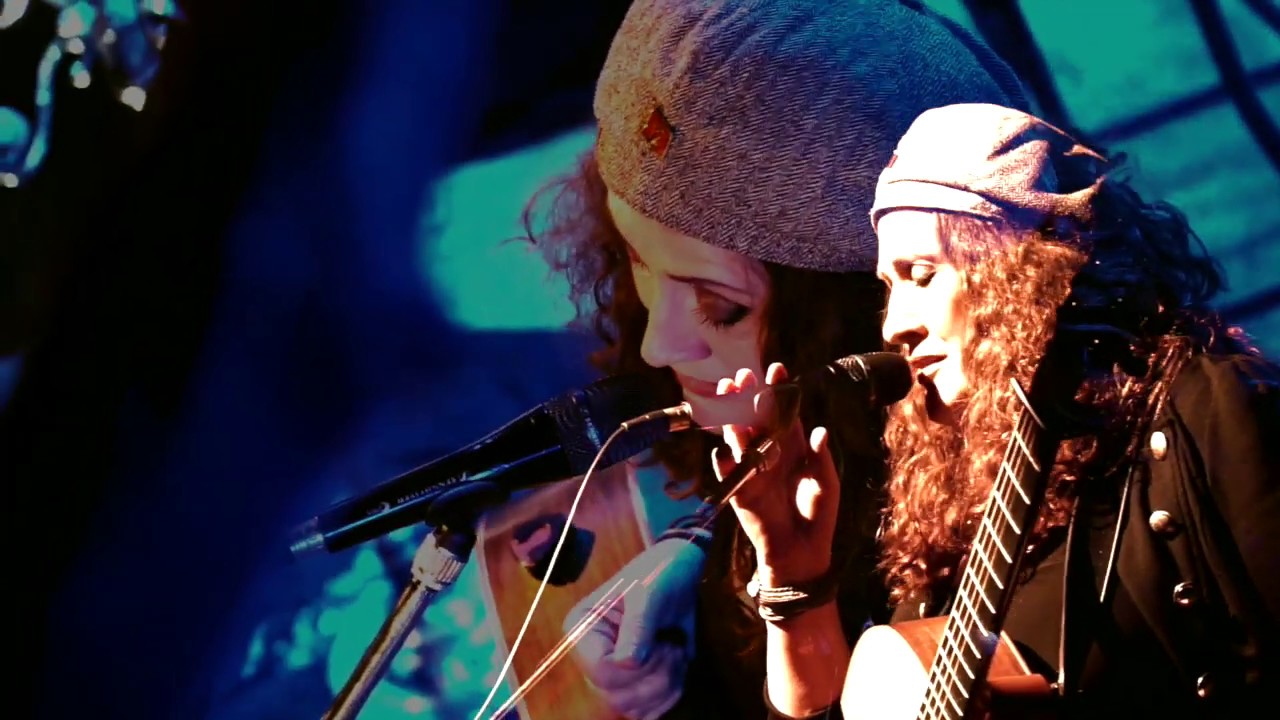 Anne Haigis mit Niklas Hauke  'Waltzing Matilda'  (Tom Traubert's Blues')