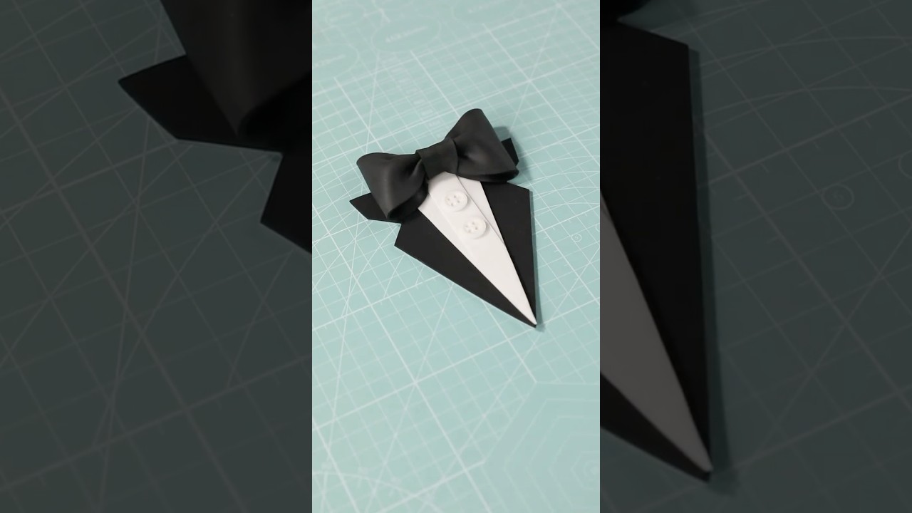 🧓Join me in making a Father&rsquo;s Day bow tie cake decoration#fondant #bowtie #fathersday #cakedesign
