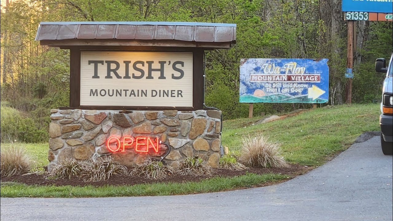 Завтрак в ресторане Trish's Mountain Diner, Питтман-центр, Теннесси