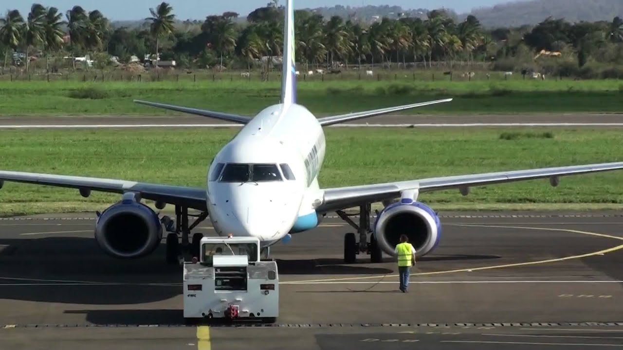 Ready for pushback EMBRAER190