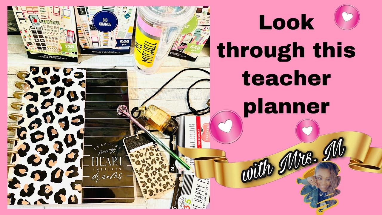 A look inside this 2021-2022 Teacher Planner before the setup!