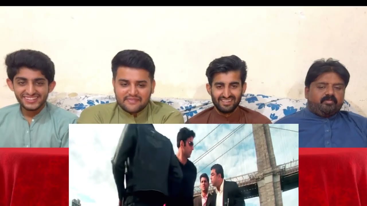 Pakistani reaction on Awara Pagal Deewana Movie Scene, PART 9