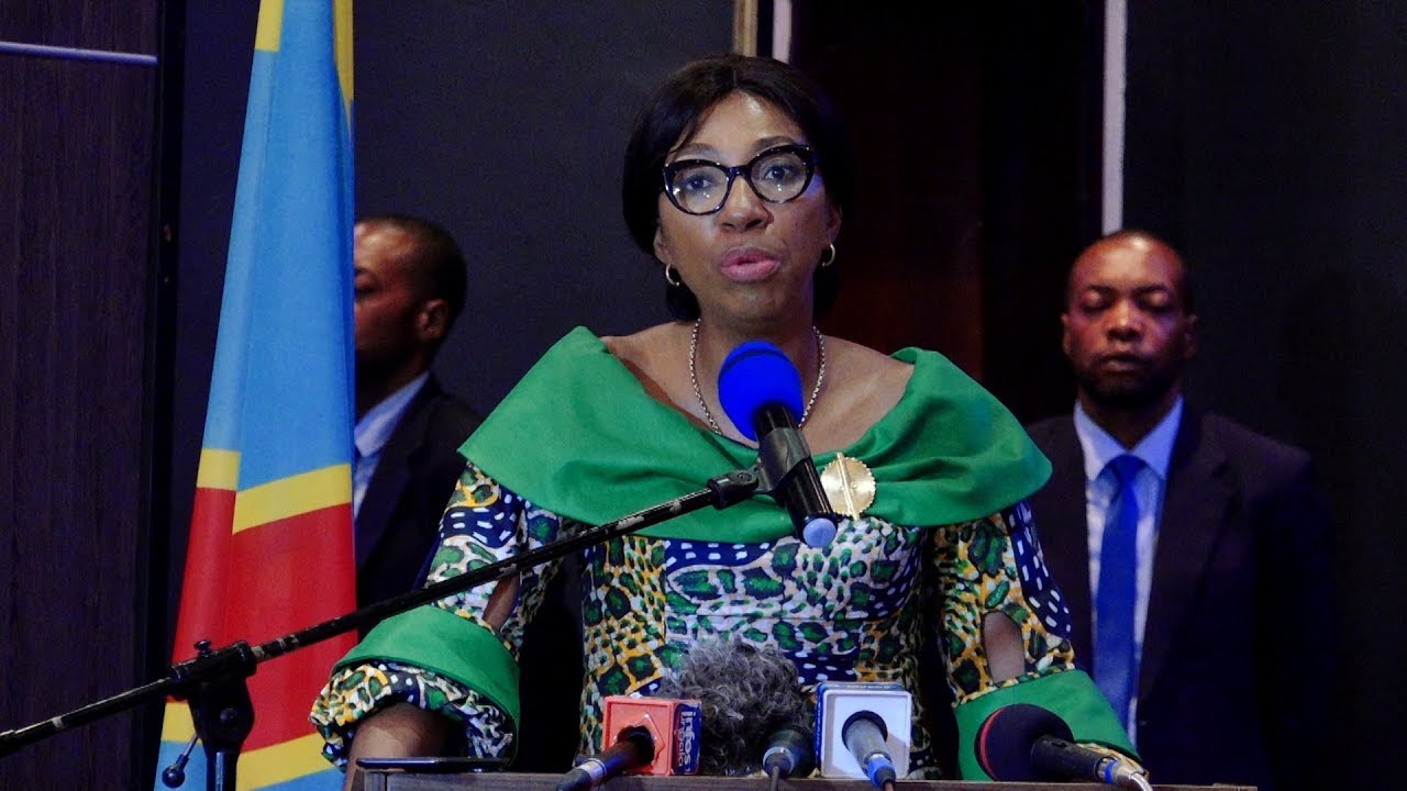 BOSOLO NA POLITIK | JEANINE MABUNDA  A REPONDRE FATSHI SUR DISSOLUTION YA PARLEMENT NA LONDRES