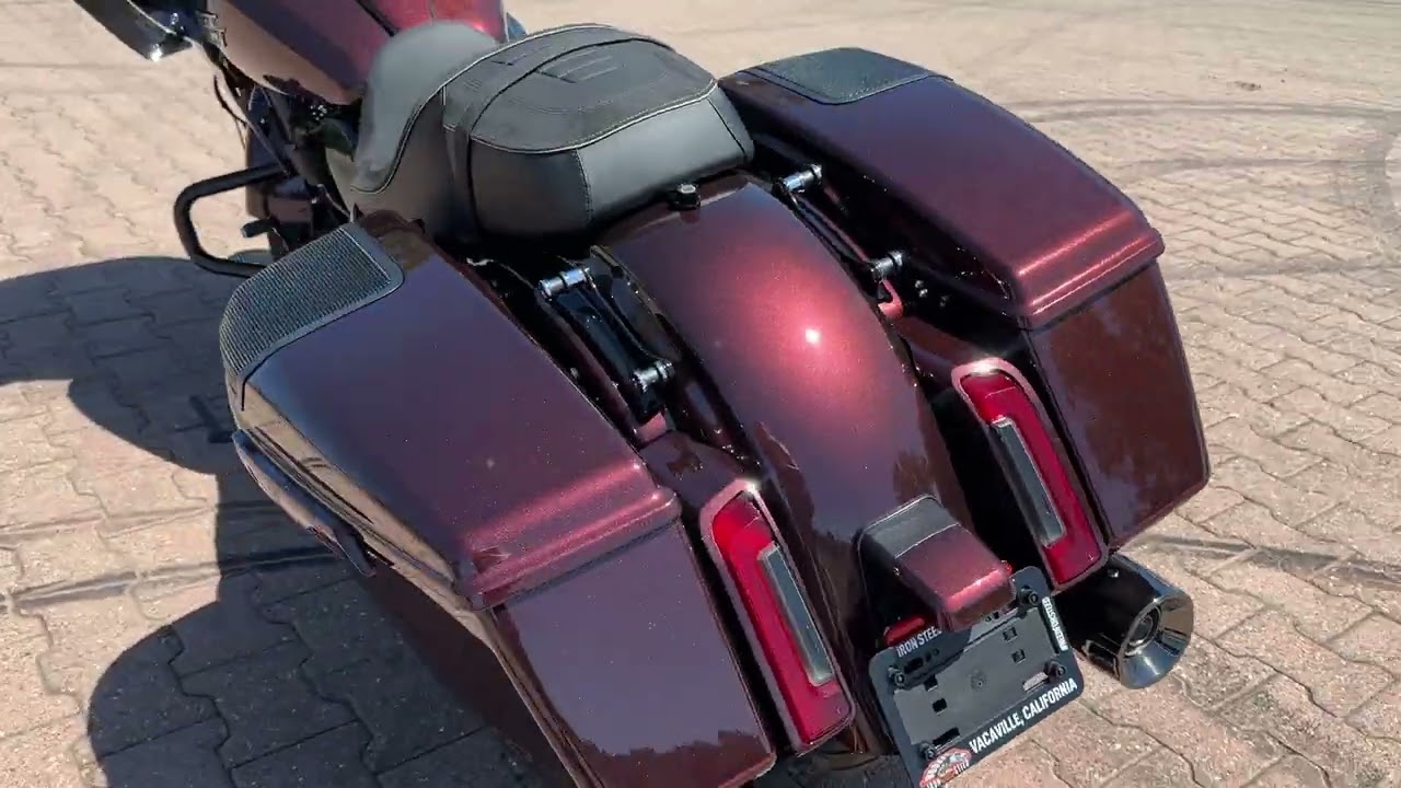 2024 Copperhead CVO™ Road Glide® Walk Around