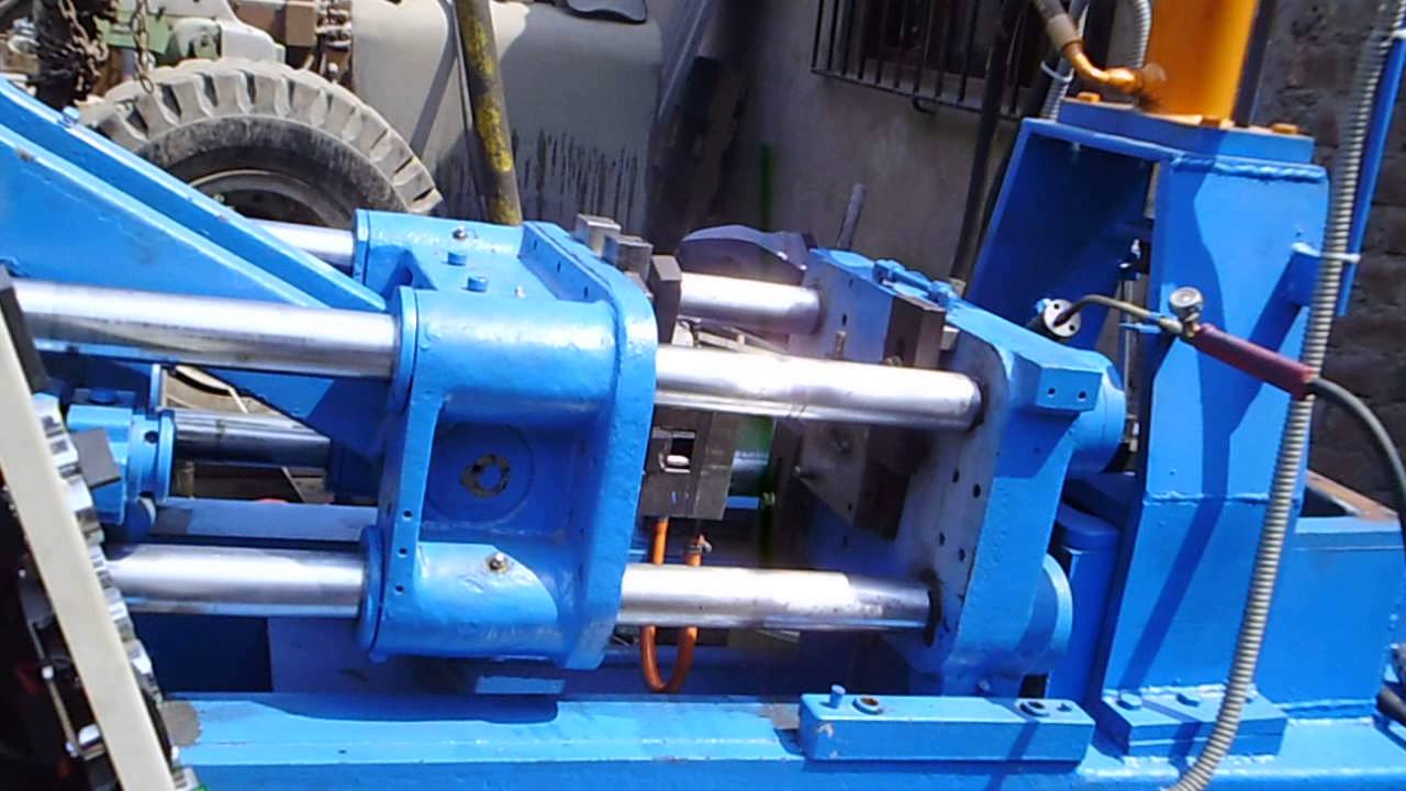INYECTORA DE ZAMAC CAMARA CALIENTE AUTOMATICA