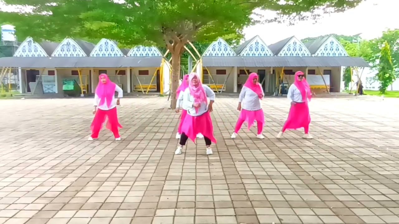 ROCCO IRCODHA Line Dance / Coreo. @AndricoYusran@ireneargoputro5511@yudhaalfattar1477 