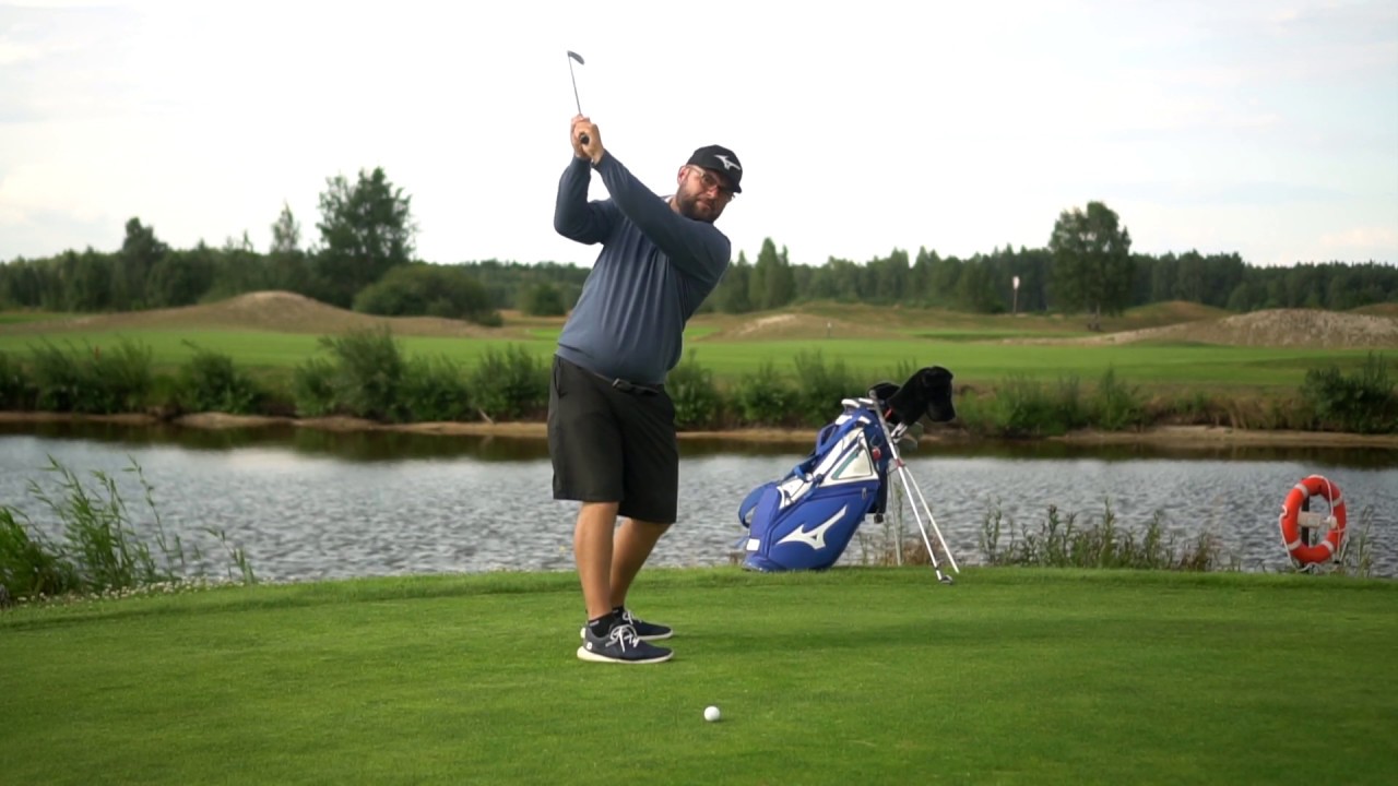 GOLF: Obrót bioder jako sekret dalszych uderzeń