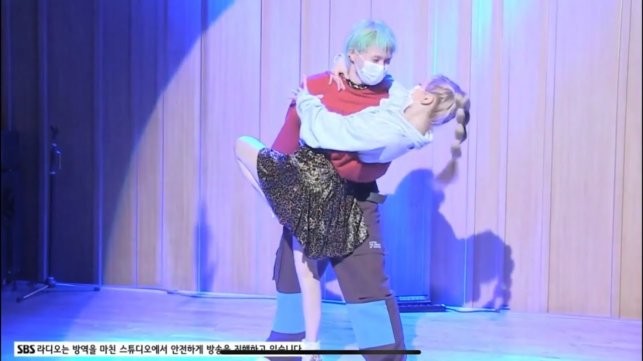 현아 & 던 (HyunA & DAWN) - PING PONG Full Live