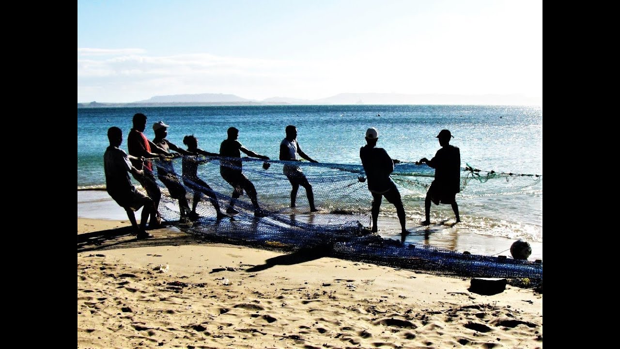 Pêche au filet à Madagascar