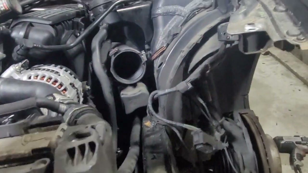 2009 BNW 328XI Engine Removal no cherry picker