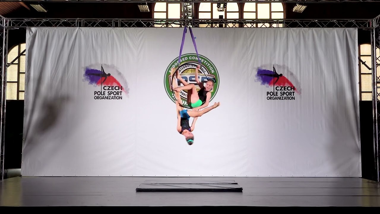 Veronika Andělová a Agáta Robenková - CPSO 2022 - Aerial Sports (Hoop) - Elite Youth Doubles