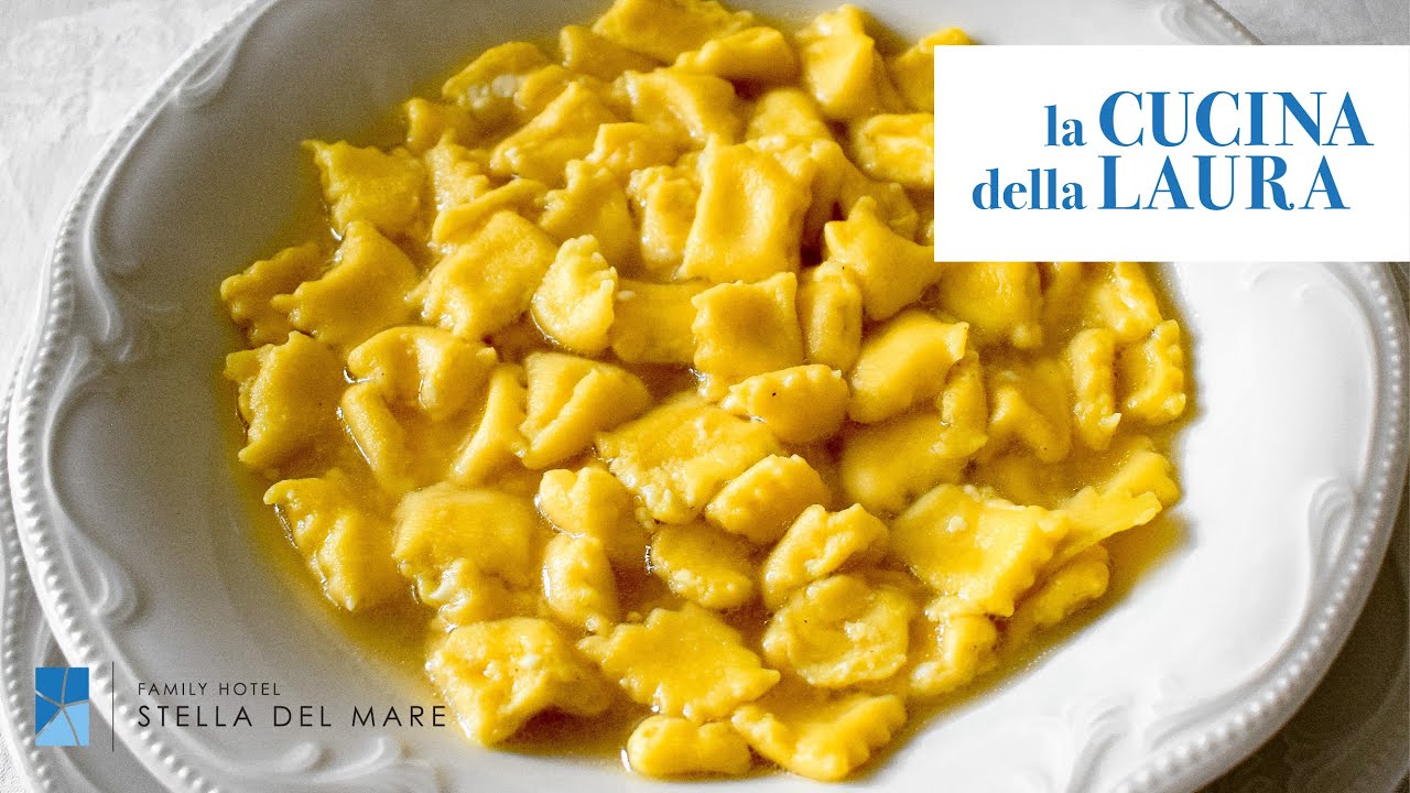 Quadrettini ripieni allo Stracchino | La Cucina della Laura