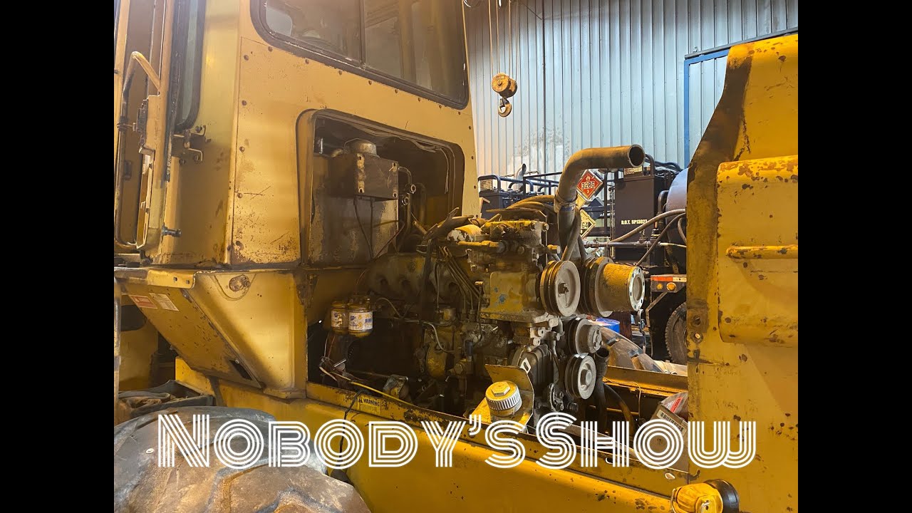 The Loader is coming apart for repairs at Murphy Truck Repair!  Fiat Allis FR-12