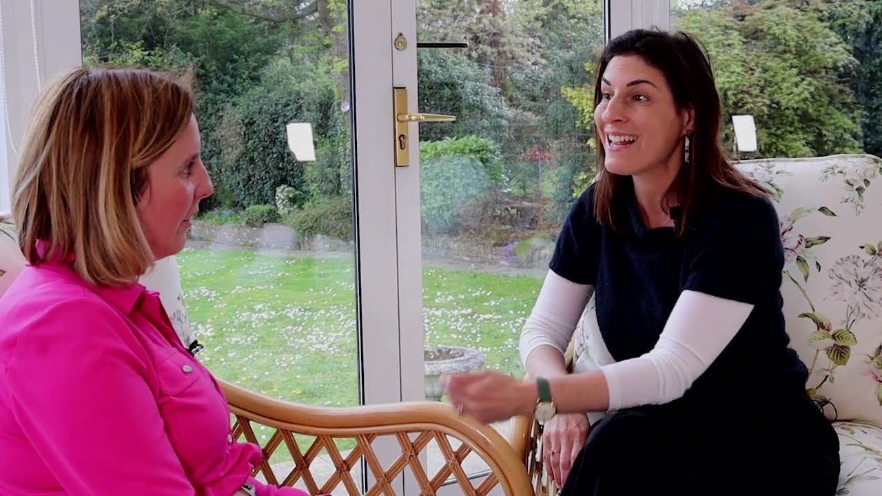 Difference between stage hypnosis and hypnotherapy