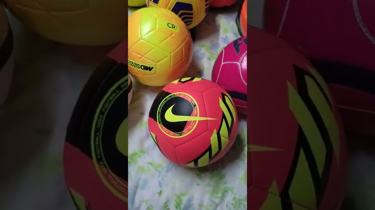 Colección de Balones de Roberto Flores Planeta Soccer