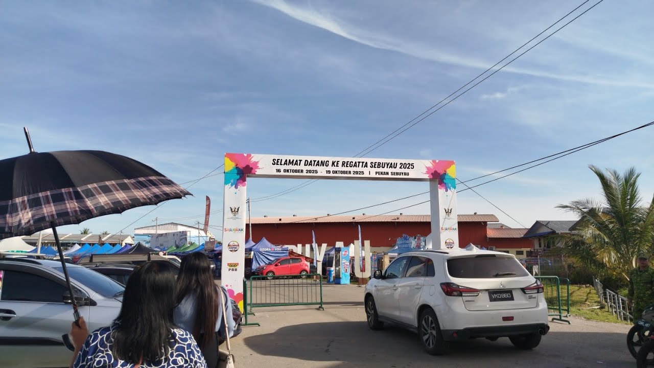 JALAN - JALAN DI PASAR SEBUYAU || REGATTA SEBUYAU 2025
