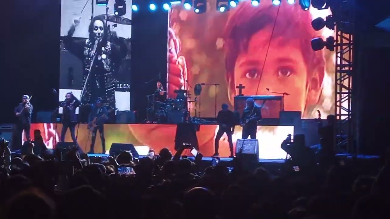 Niño sin amor         El tri.               En San Cristóbal Chiapas ✌️
