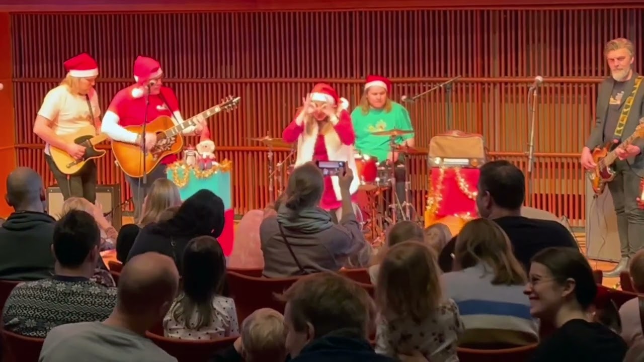 Siinan TaikaStudio, Tonttujen jouluyö (Soihdut sammuu...), Helsinki live 16.12.2023