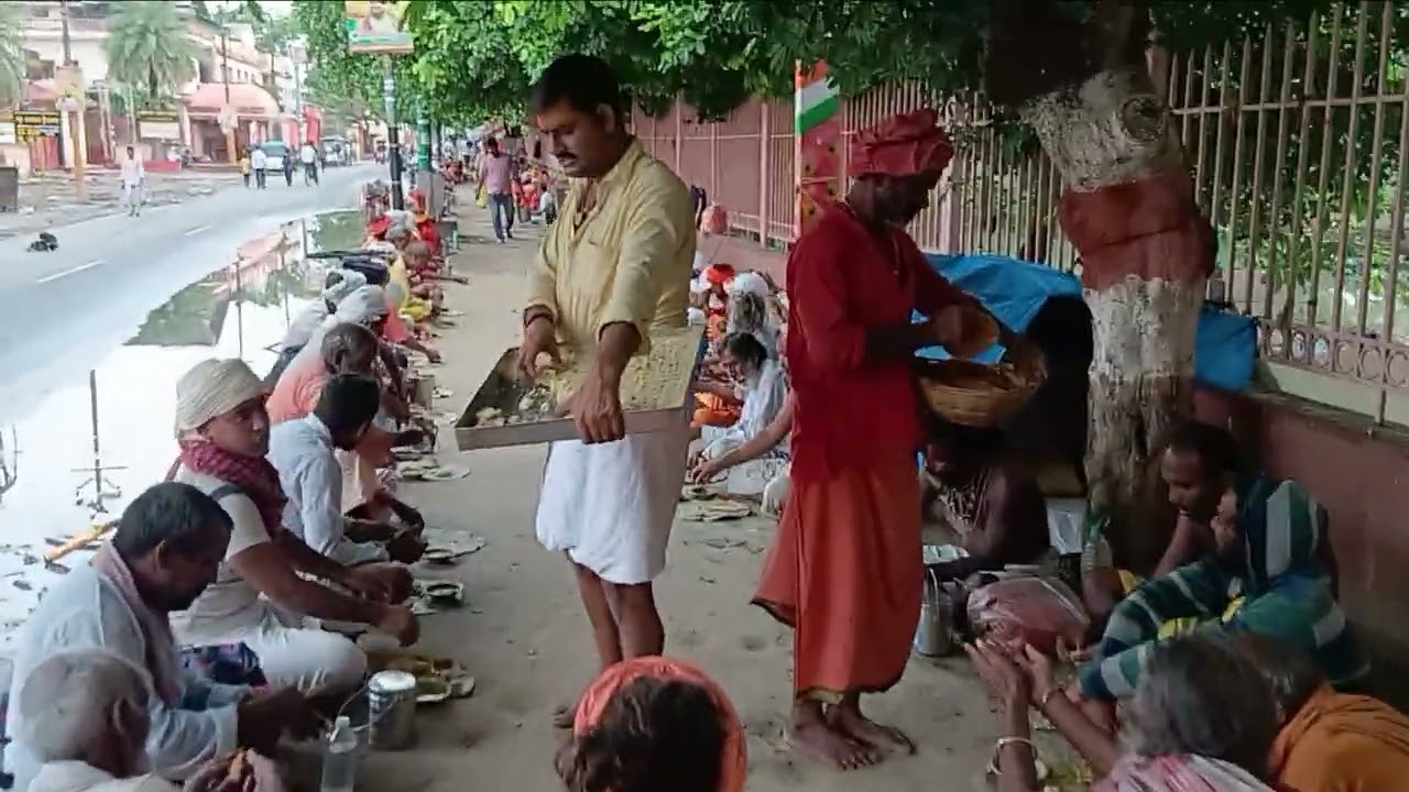 VINDAVAN KE RISI MUNIKA DARSAN & SADUKAVANDARA .