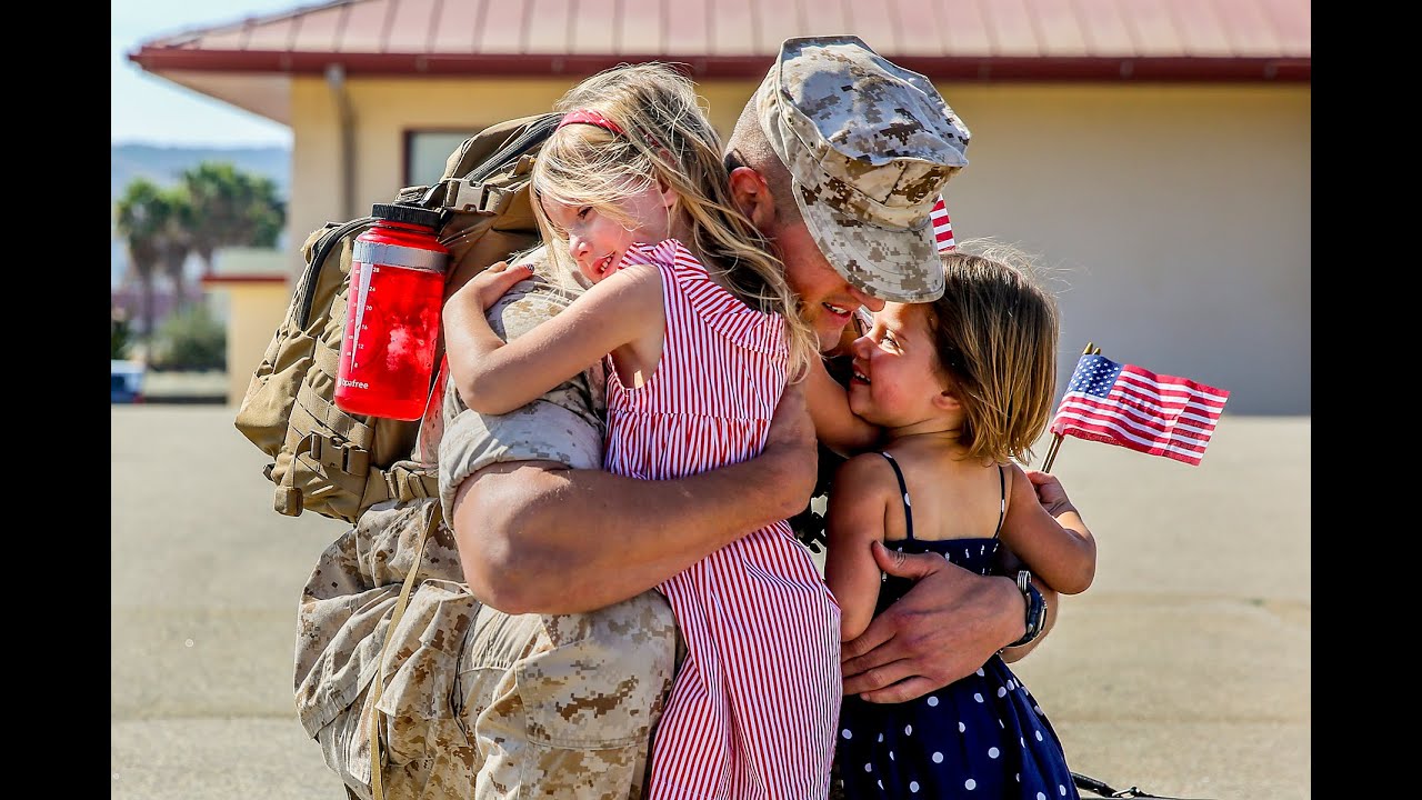 Soldiers Coming Home Surprise Compilation 16
