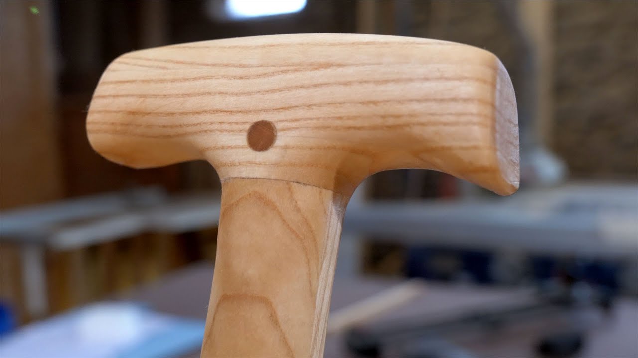 Fabrication d'outil : UN MANCHE DE BÊCHE en frêne