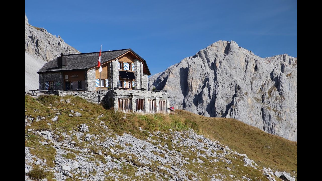 Wandelend naar de Carschinahütte