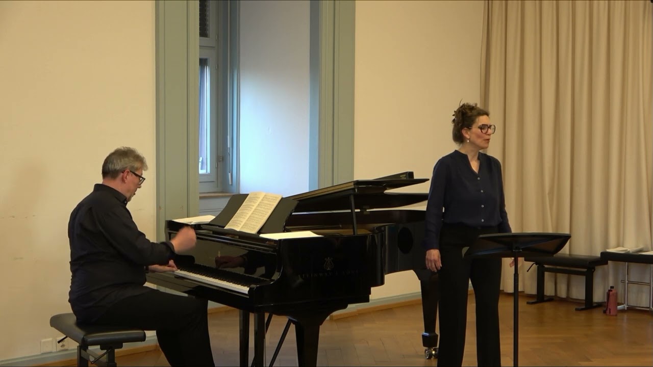 Robert Schumann (1810-1856) Liederkreis Opus 39,  7. Auf einer Burg