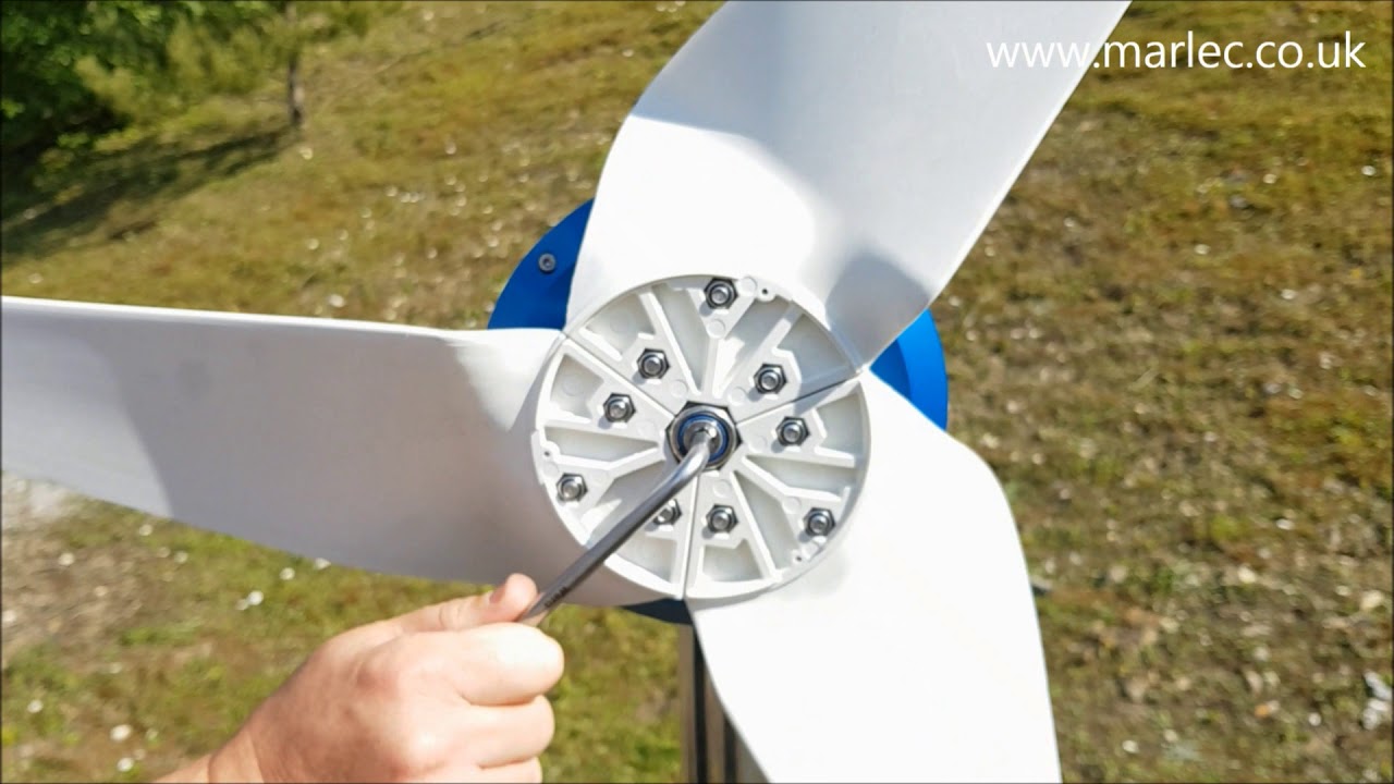Fitting the rotor blade to the Rutland 1200 Windcharger
