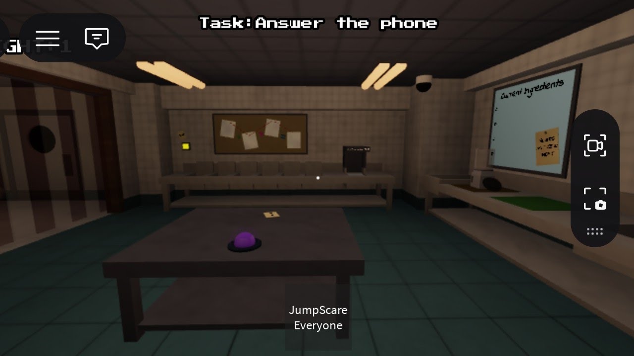 Playing roadside smoothy horror roblox game with my siss