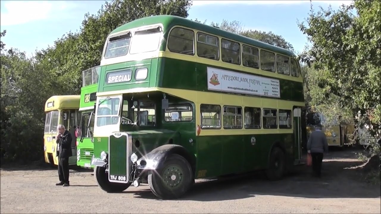 MEMORIES OF CLASSIC BUSES AT WINKLEIGH