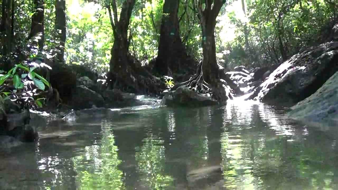 Watu Ondo, Ambulu, Blater