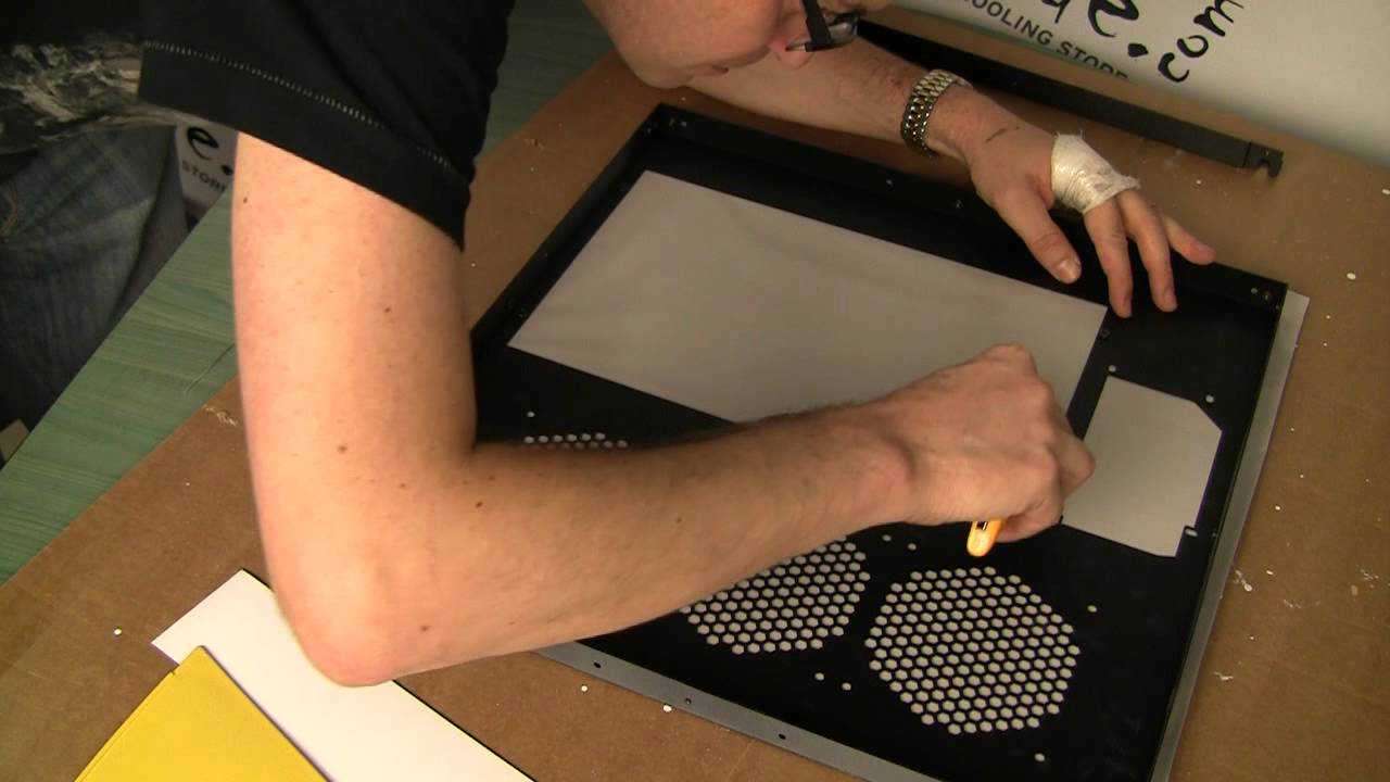 Case Modding with Vinyl Camo Film - Silent Sniper Build (3)