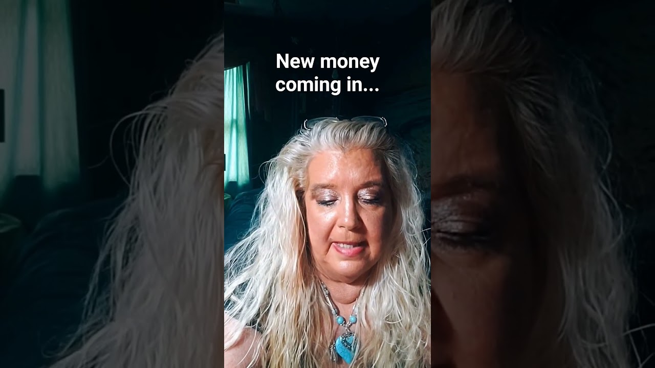 Follow me @PsychicJackie Jtomlin360@gmail.com #tarot #psychic #tarotreading #psychicreadings