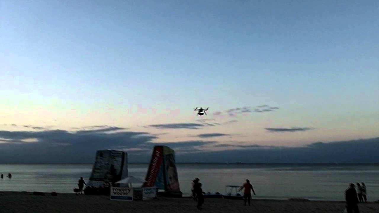 Fotokopter na plaży w Jelitkowie 2011-07-15