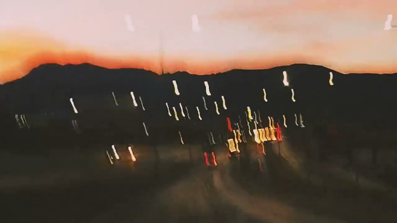 A La Vuelta De La Esquina